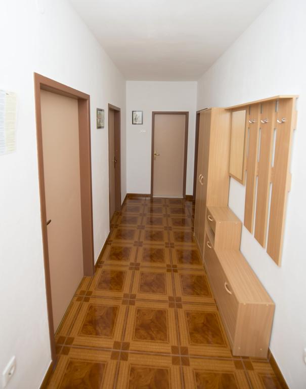 Apartments Meri โตรกีร์ ห้อง รูปภาพ